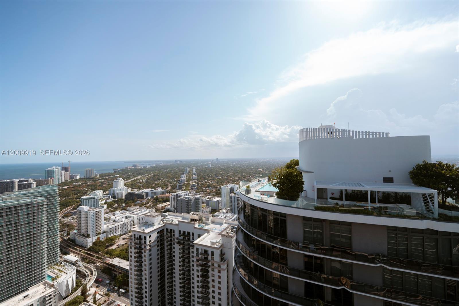 45 Southwest 9th Street, Unit 4906 Miami, FL 33130 - Photo 2 of 39