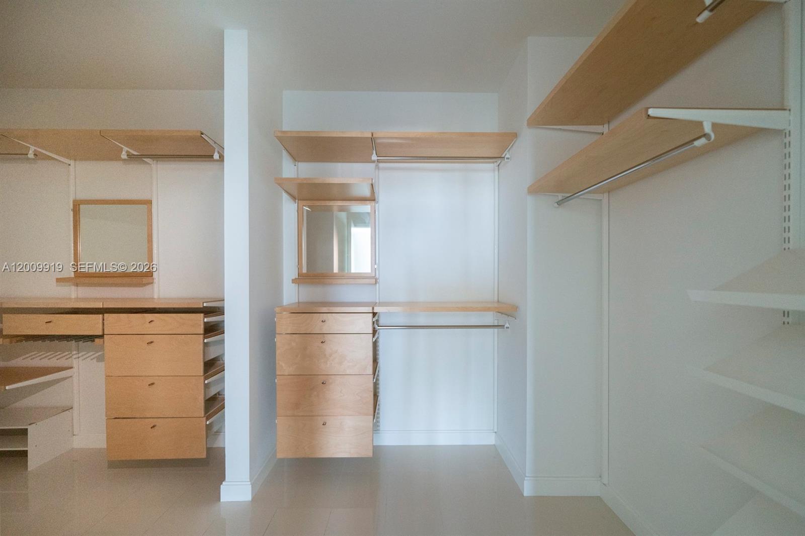45 Southwest 9th Street, Unit 4906 Miami, FL 33130 - Photo 23 of 39