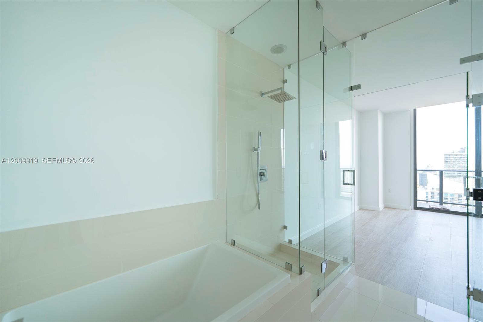 45 Southwest 9th Street, Unit 4906 Miami, FL 33130 - Photo 26 of 39