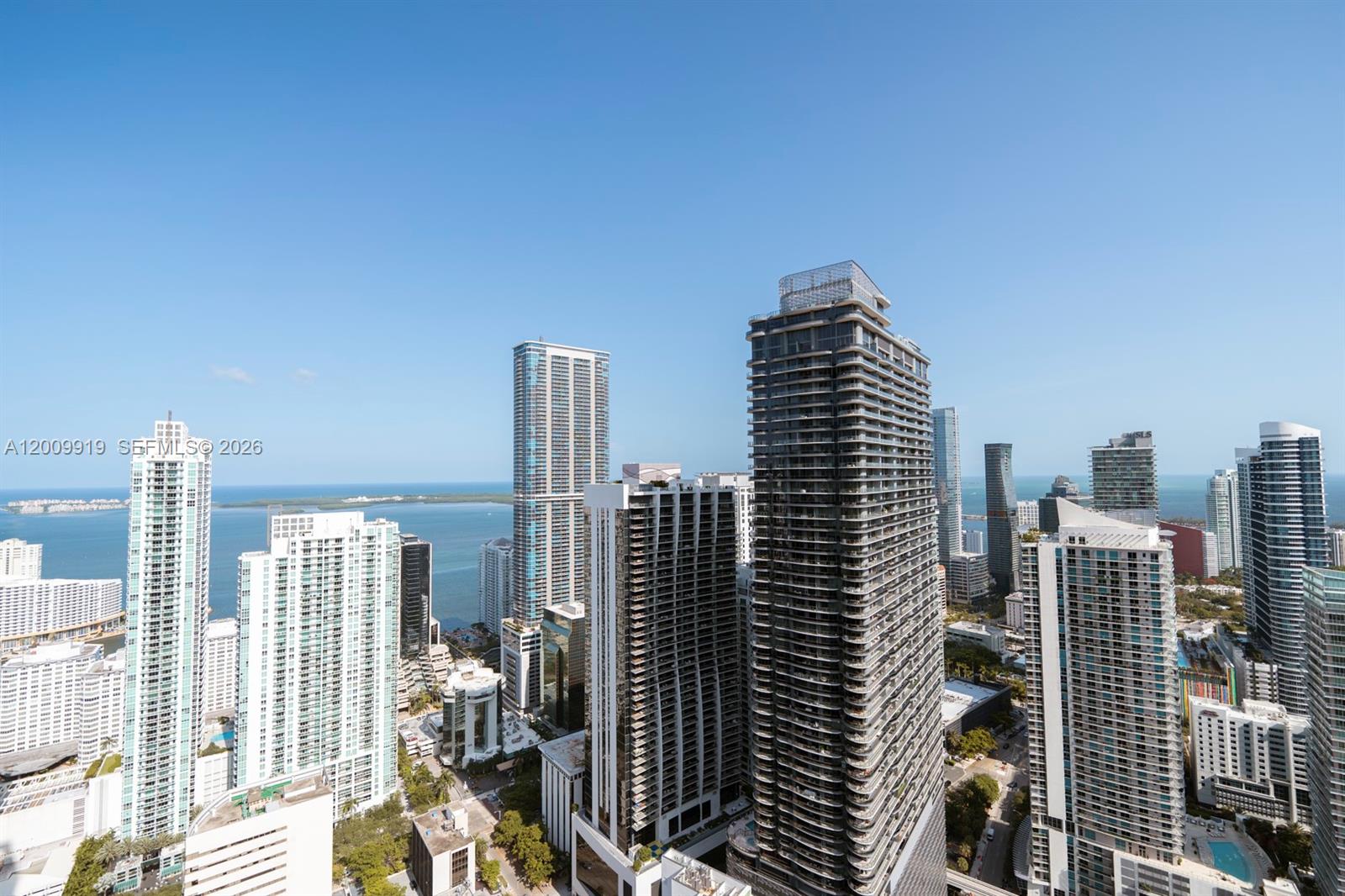 45 Southwest 9th Street, Unit 4906 Miami, FL 33130 - Photo 8 of 39