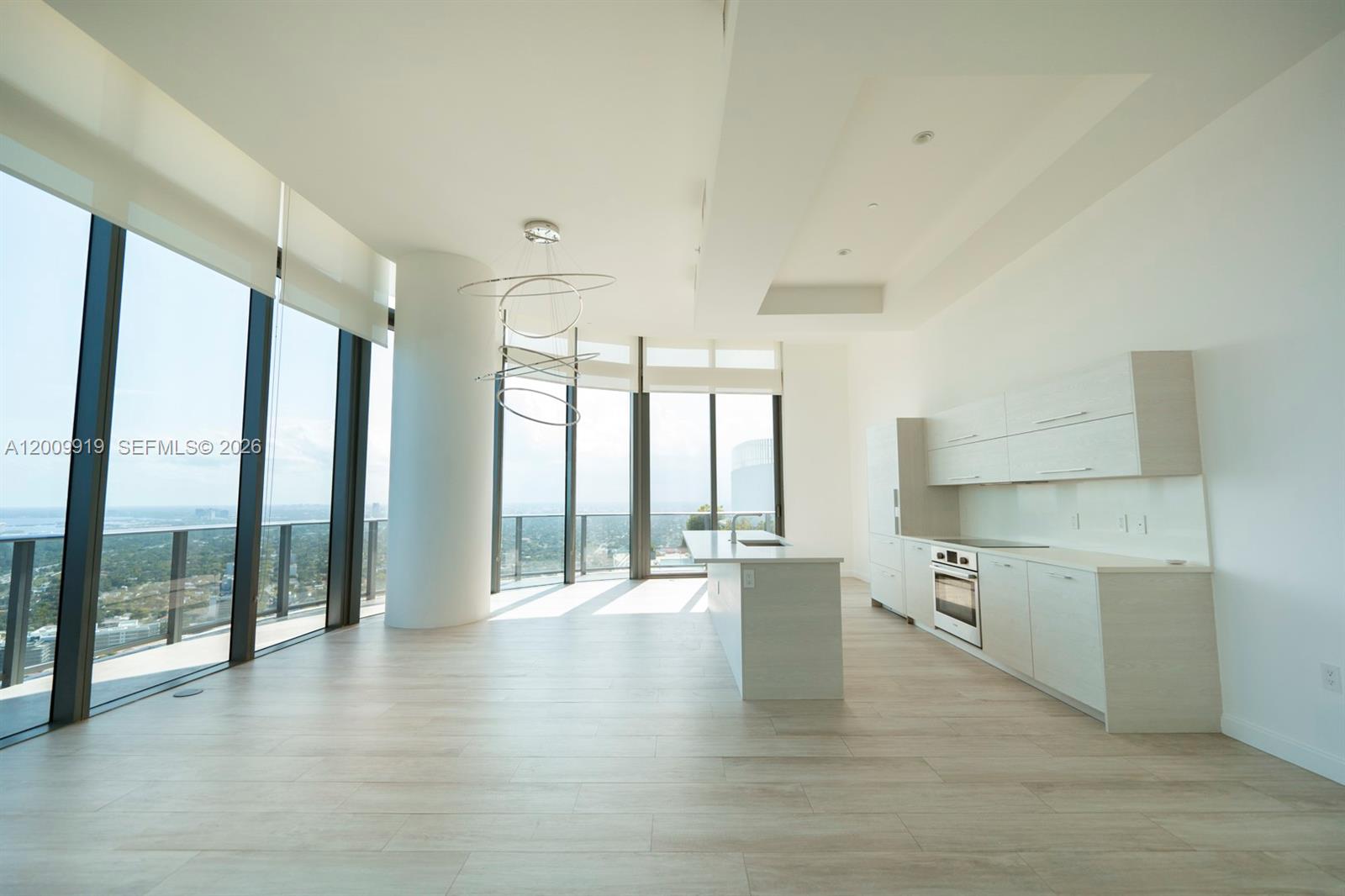 45 Southwest 9th Street, Unit 4906 Miami, FL 33130 - Photo 9 of 39
