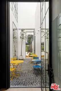 $8,995,000 | 1346 Abbot Kinney Boulevard, Venice, CA 90291