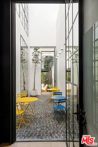 $8,995,000 | 1346 Abbot Kinney Boulevard, Venice, CA 90291