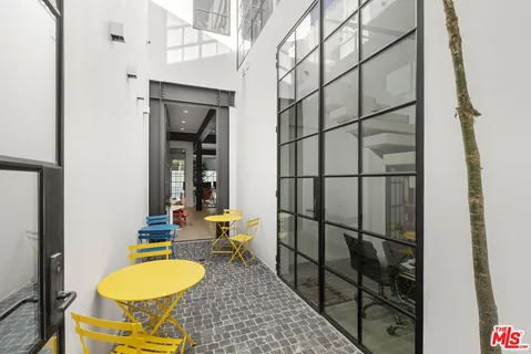 $8,995,000 | 1346 Abbot Kinney Boulevard, Venice, CA 90291