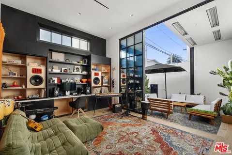 $8,995,000 | 1346 Abbot Kinney Boulevard, Venice, CA 90291