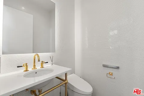 $8,995,000 | 1346 Abbot Kinney Boulevard, Venice, CA 90291