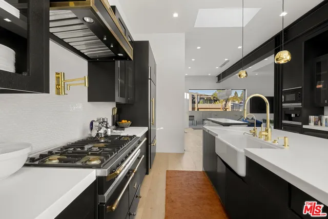 $8,995,000 | 1346 Abbot Kinney Boulevard, Venice, CA 90291