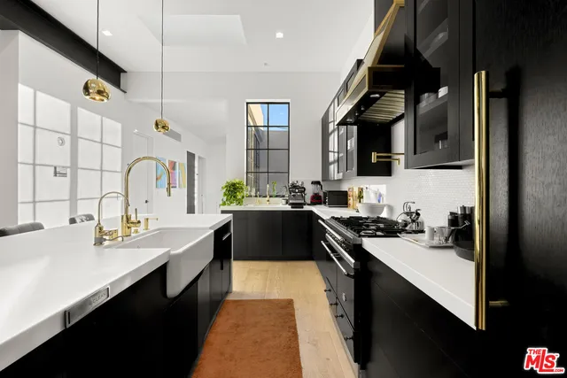 $8,995,000 | 1346 Abbot Kinney Boulevard, Venice, CA 90291