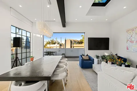 $8,995,000 | 1346 Abbot Kinney Boulevard, Venice, CA 90291