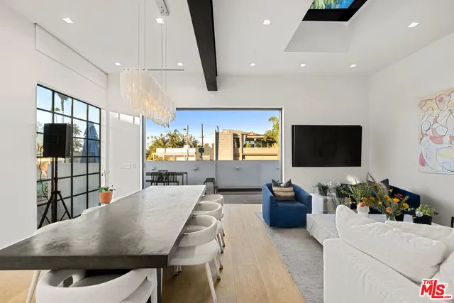 $8,995,000 | 1346 Abbot Kinney Boulevard, Venice, CA 90291
