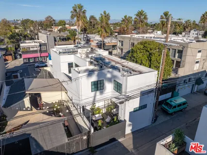 $8,995,000 | 1346 Abbot Kinney Boulevard, Venice, CA 90291