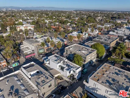 $8,995,000 | 1346 Abbot Kinney Boulevard, Venice, CA 90291