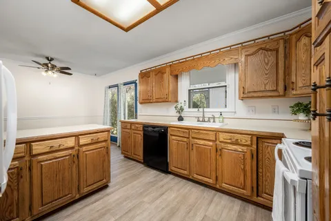 $450,000 | 1427 Trotters Lane, Rockvale, TN 37153