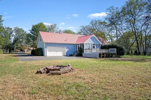 $450,000 | 1427 Trotters Lane, Rockvale, TN 37153