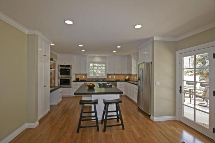 3035 Hermosa Road Santa Barbara, CA 93105 - Photo 4 of 6 Great room/kitchen