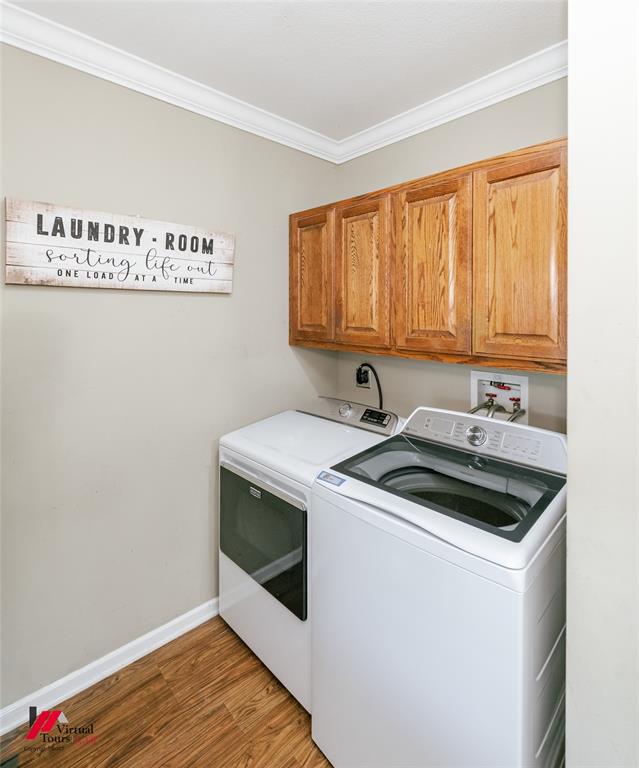12501 Rust Lane Keithville, LA 71047 - Photo 30 of 39 a utility room with washer and dryer