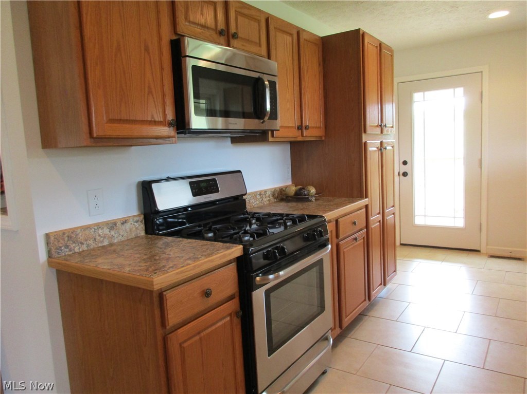 151 Reese Road Fleming, OH 45729 - Photo 10 of 35 Kitchen