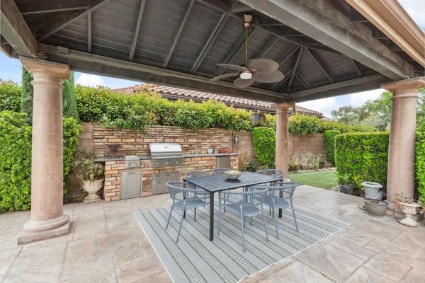 $1,365,000 | 4918 West Bluff Avenue, Fresno, CA 93722