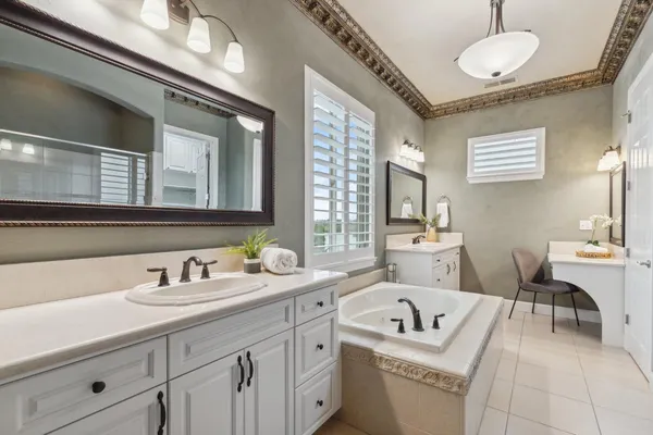 $1,365,000 | 4918 West Bluff Avenue, Fresno, CA 93722