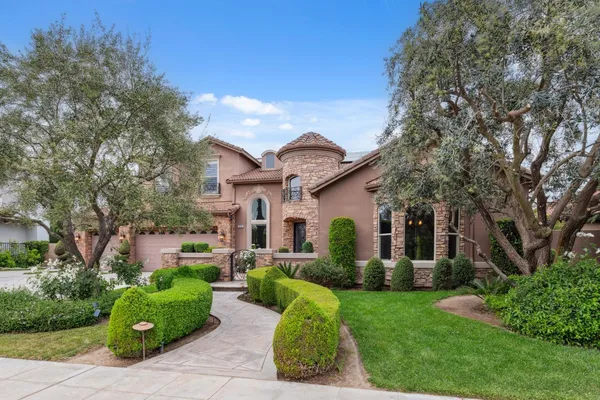 $1,365,000 | 4918 West Bluff Avenue, Fresno, CA 93722