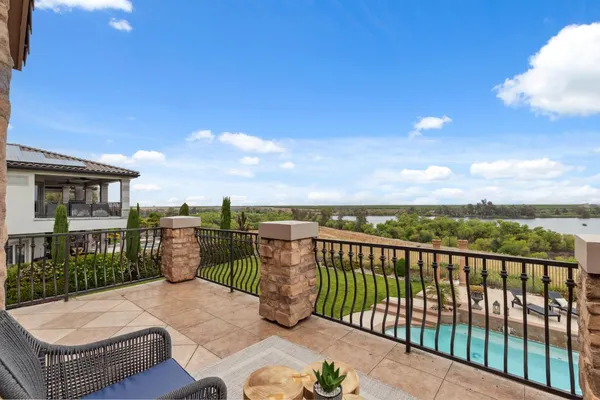 $1,365,000 | 4918 West Bluff Avenue, Fresno, CA 93722