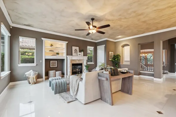 $1,365,000 | 4918 West Bluff Avenue, Fresno, CA 93722