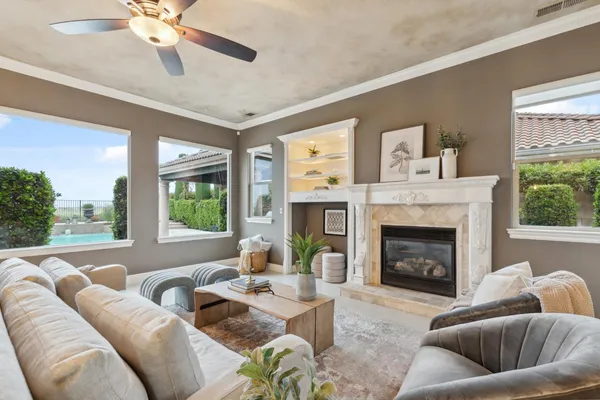 $1,365,000 | 4918 West Bluff Avenue, Fresno, CA 93722