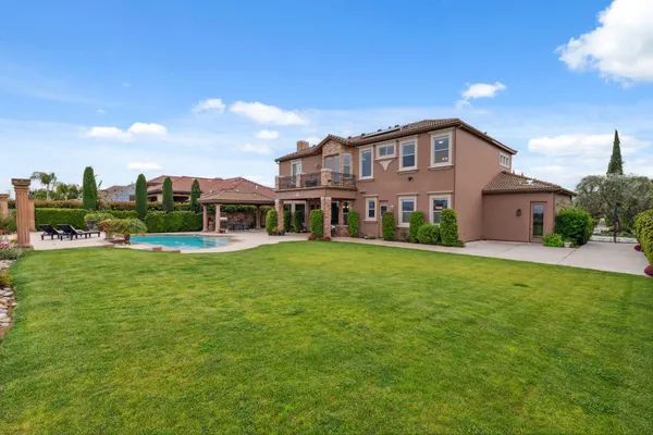 $1,365,000 | 4918 West Bluff Avenue, Fresno, CA 93722