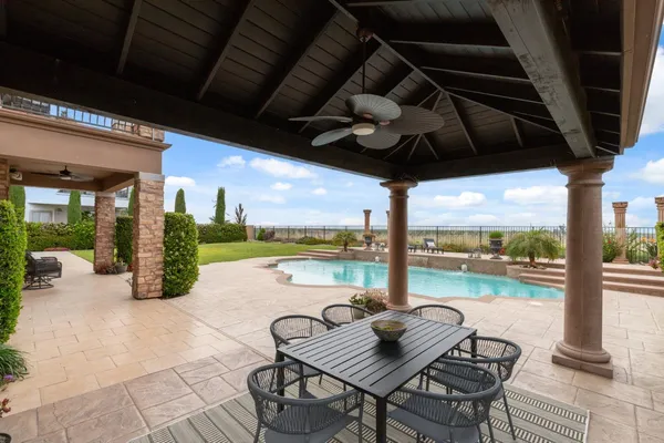 $1,365,000 | 4918 West Bluff Avenue, Fresno, CA 93722