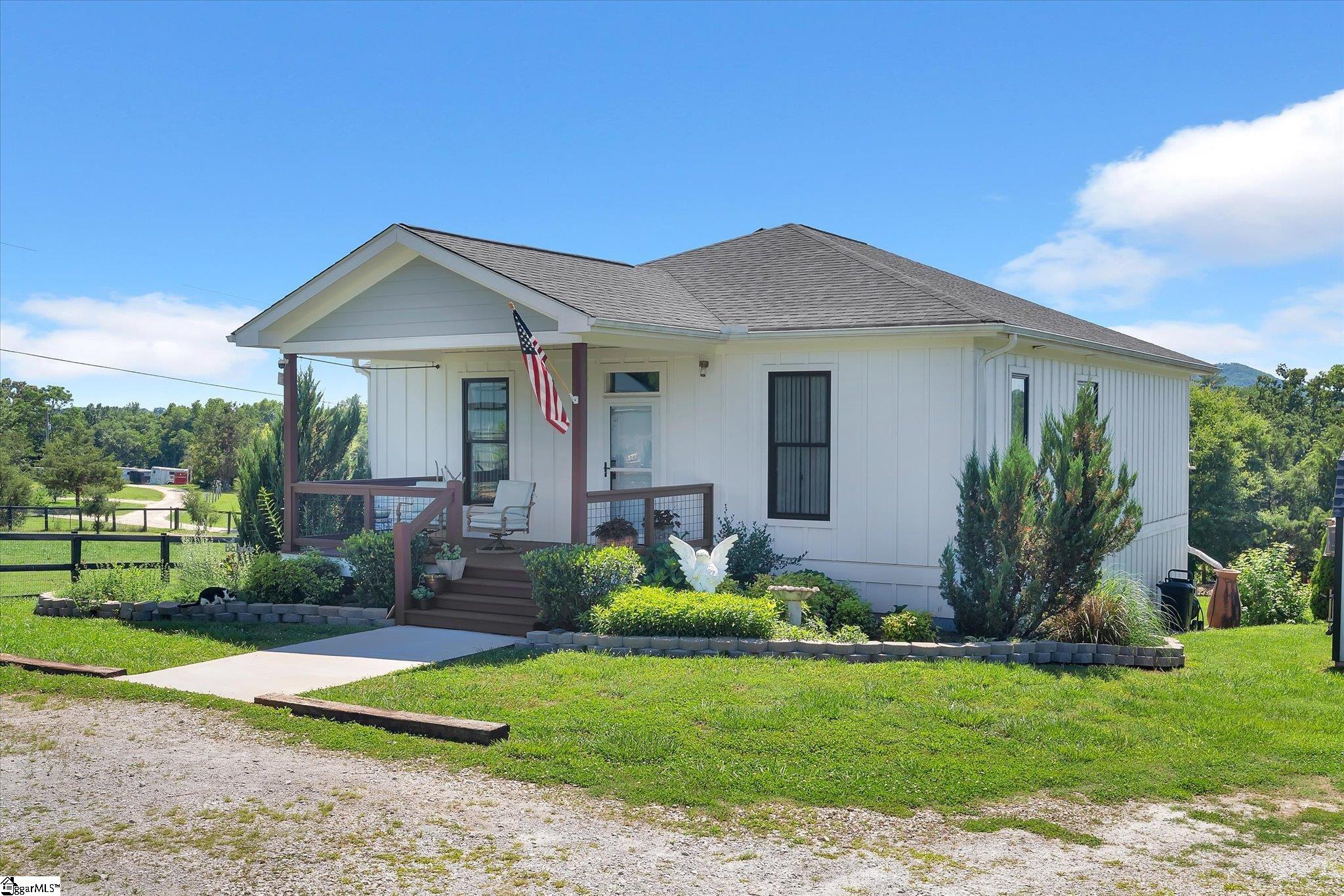 349 Amberwood Road Pickens, SC 29671 - Photo 2 of 46