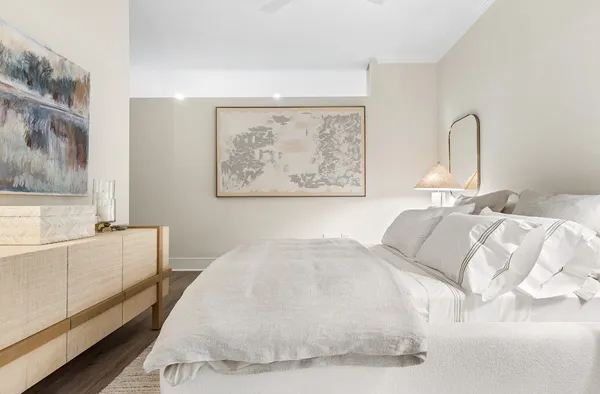 $3,395 | 835 Lake Street, Unit 410, Oak Park, IL 60301