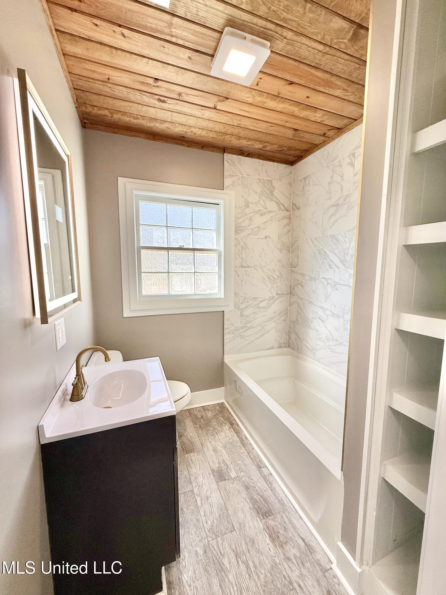 103 Center Street Crystal Springs, MS 39059 - Photo 16 of 29 IMG_8486