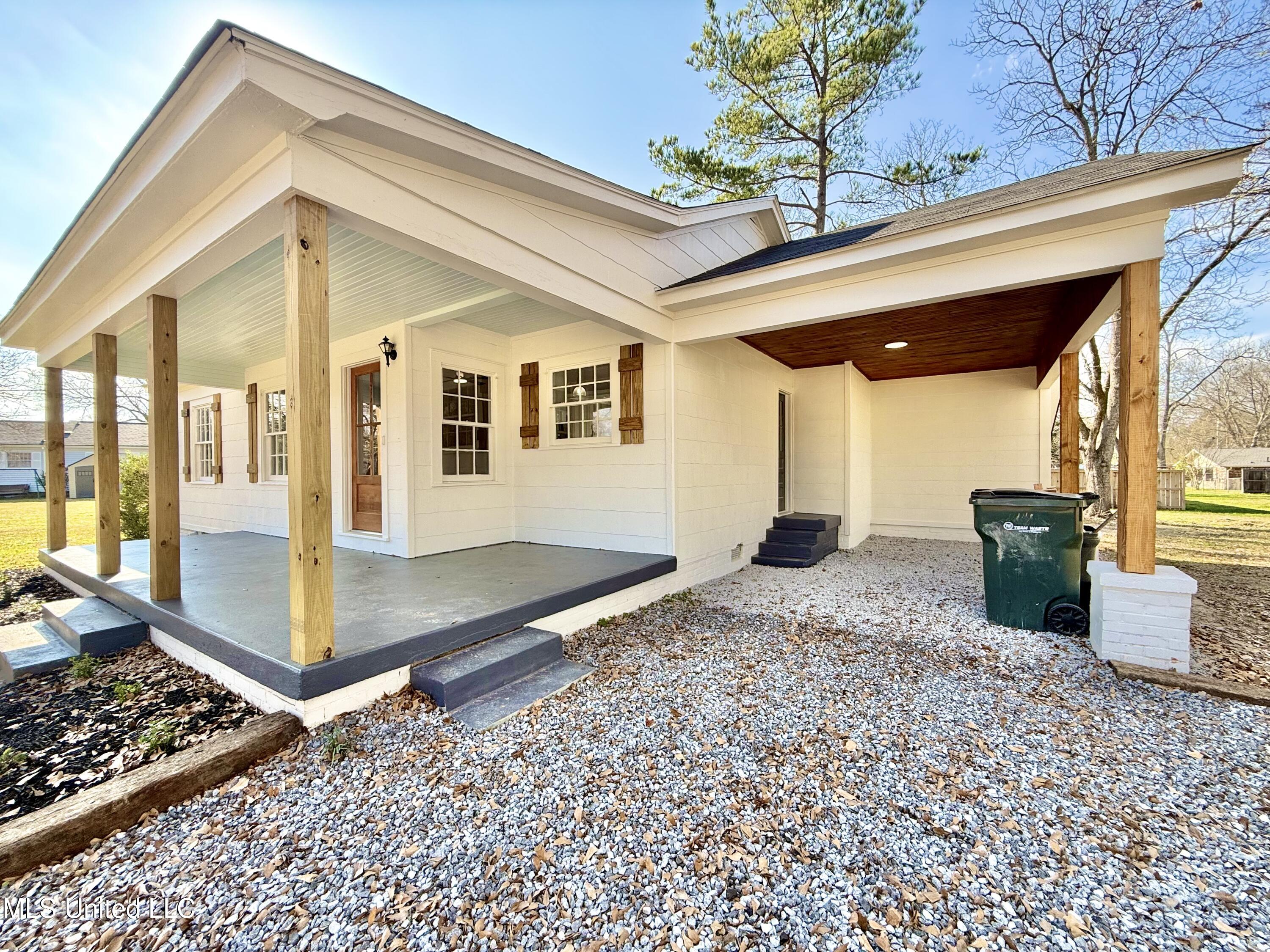 103 Center Street Crystal Springs, MS 39059 - Photo 21 of 29 IMG_8505