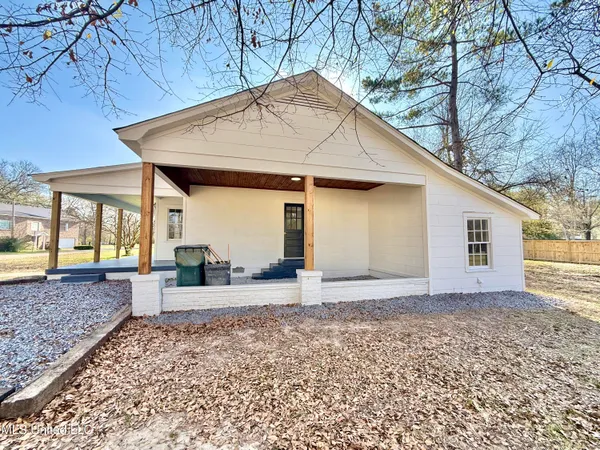 $144,900 | 103 Center Street, Crystal Springs, MS 39059