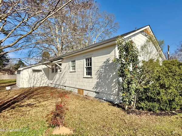 $144,900 | 103 Center Street, Crystal Springs, MS 39059