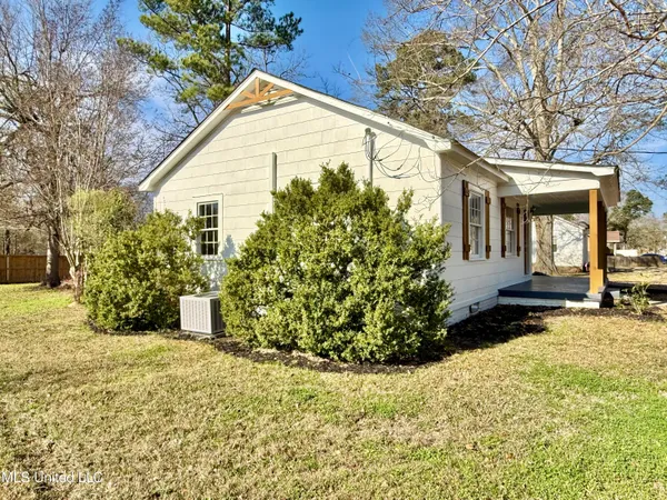 $144,900 | 103 Center Street, Crystal Springs, MS 39059
