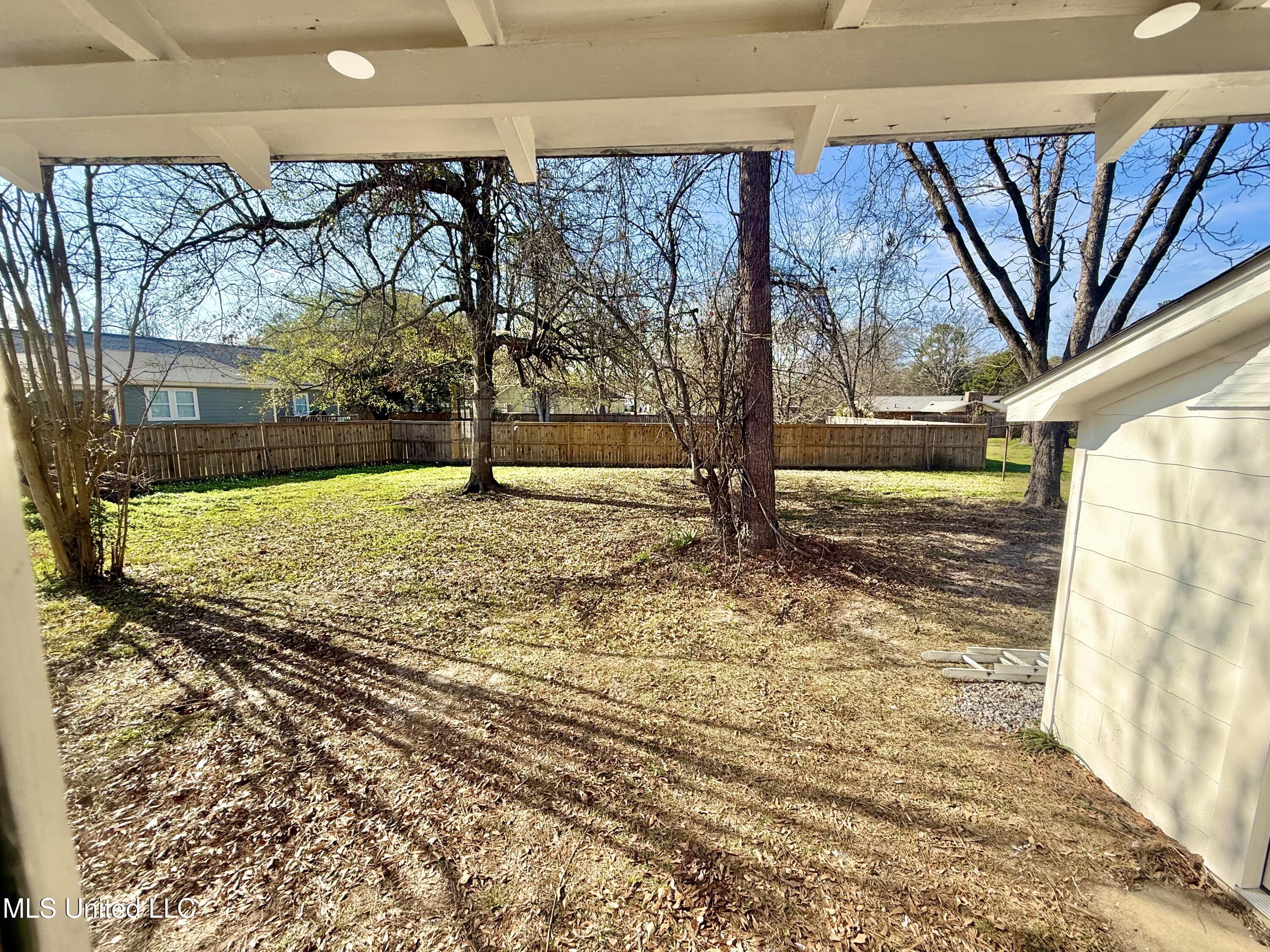 103 Center Street Crystal Springs, MS 39059 - Photo 29 of 29 IMG_8503