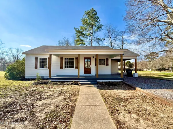 $144,900 | 103 Center Street, Crystal Springs, MS 39059