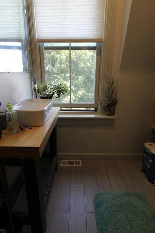 656 Columbia Road Boston, MA 02125 - Photo 22 of 34 Gallery Image 22