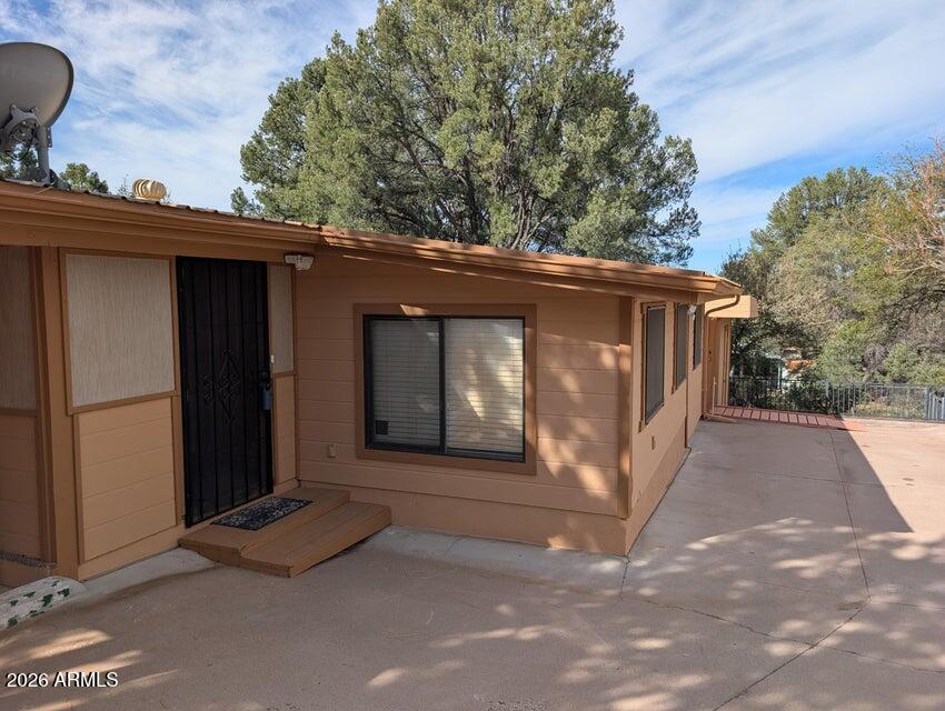 908 North Matterhorn Road Payson, AZ 85541 - Photo 18 of 59 a view of a car garage