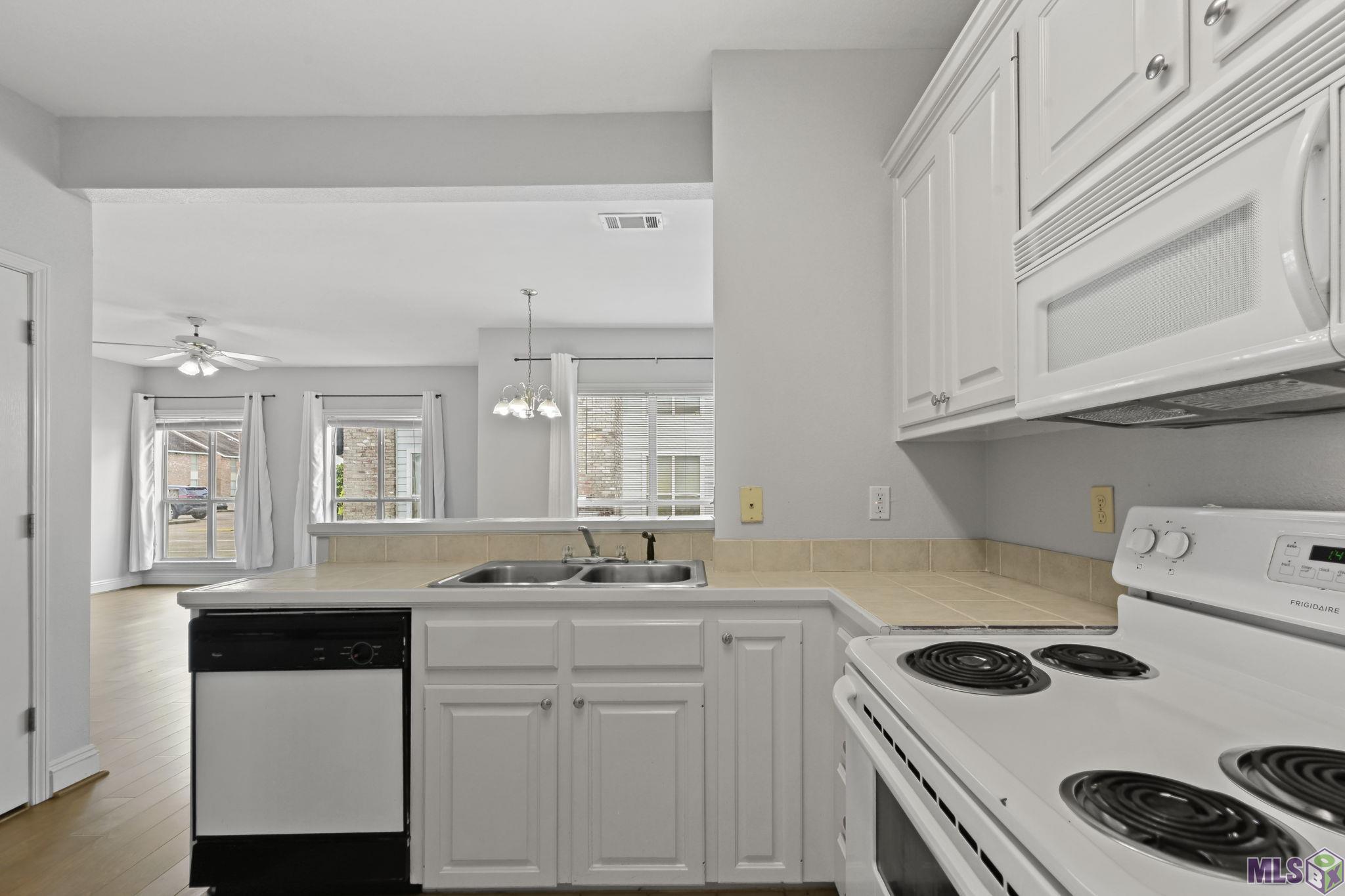 5141 Nicholson Drive, Unit B43 Baton Rouge, LA 70820 - Photo 7 of 15