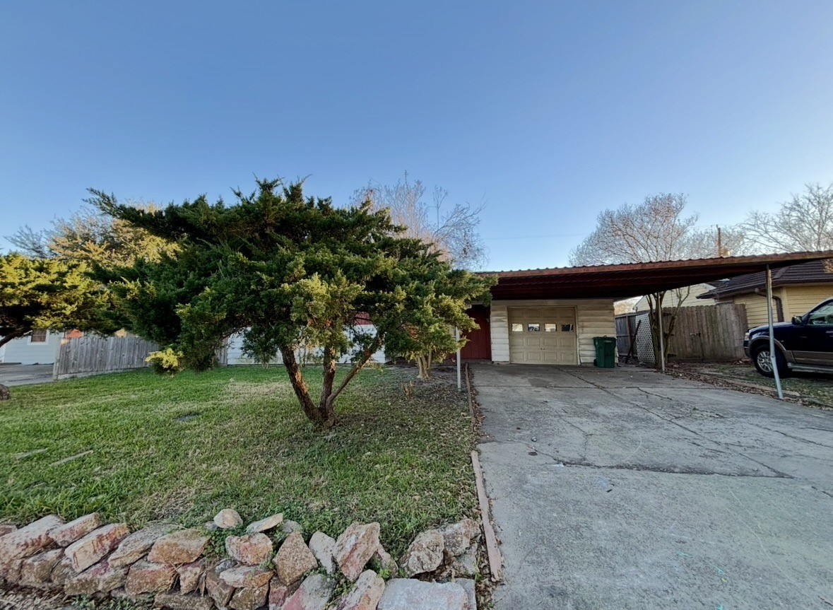 2208 Marshall Street Pasadena, TX 77506 - Photo 2 of 24 a view of a house with a yard