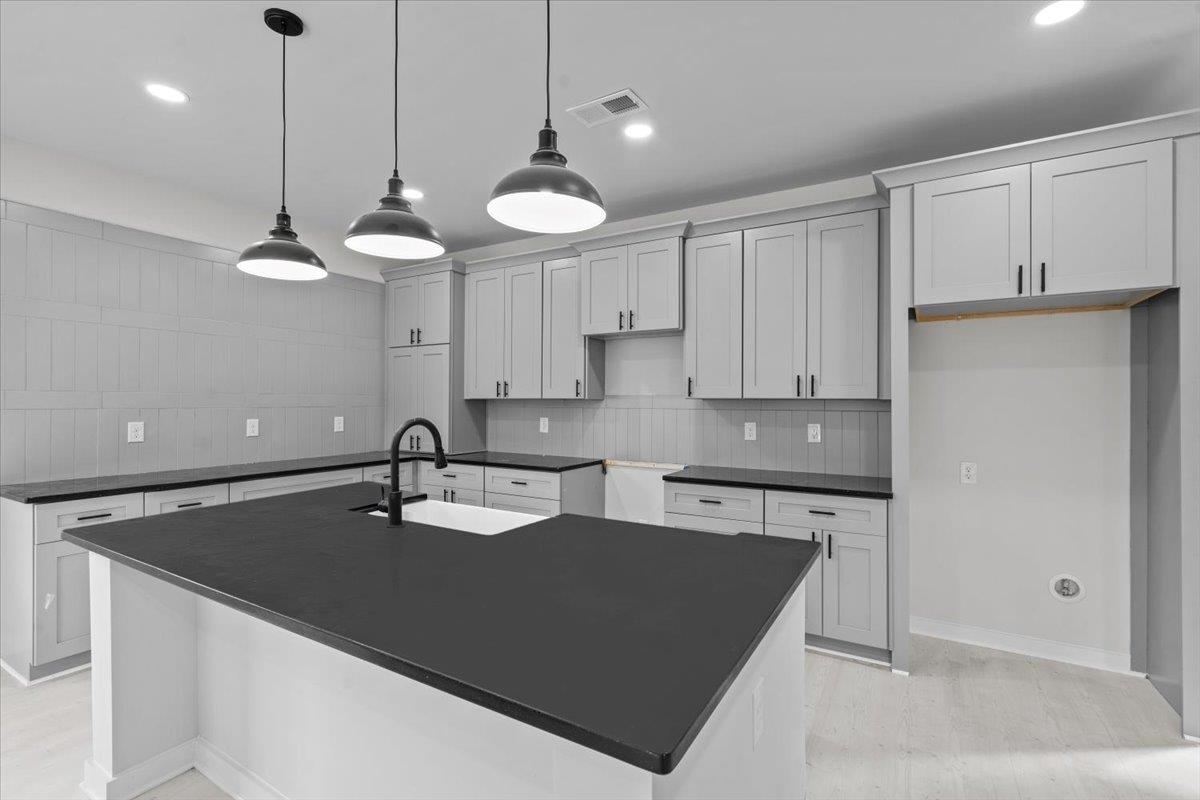 121 Current Drive Greenville, SC 29611 - Photo 8 of 36