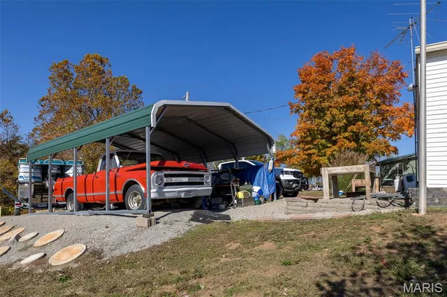 $175,000 | 14607 Rock Cliff Drive, Ste. Genevieve, MO 63670