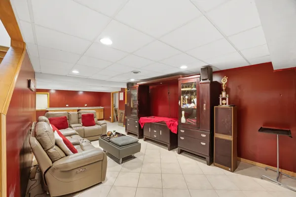 $650,000 | 4807 Clearwater Lane, Naperville, IL 60564
