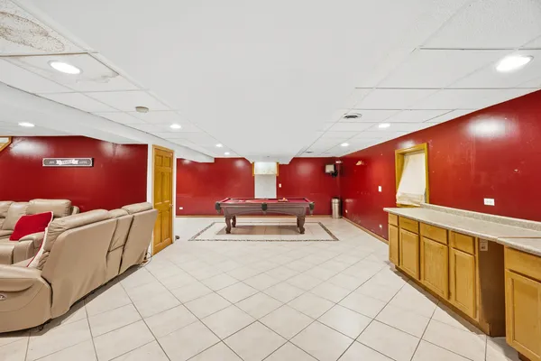 $650,000 | 4807 Clearwater Lane, Naperville, IL 60564