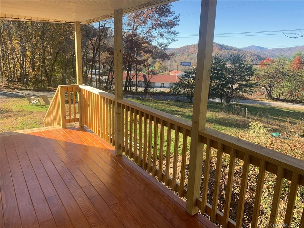 20 New Valley Road Swannanoa, NC 28778 - Photo 3 of 13 Gallery Image 3