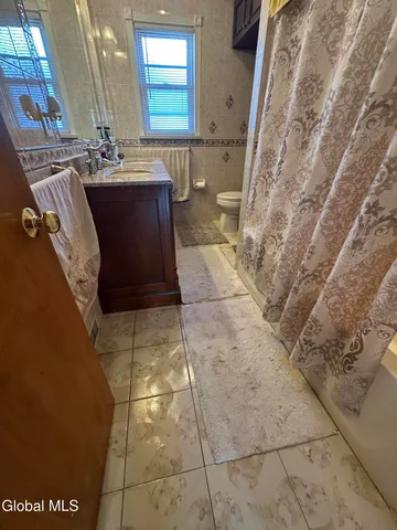 $2,500 | 6 Elliott Avenue, Schenectady, NY 12304