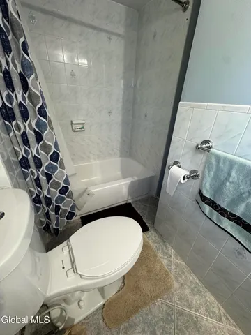 $2,500 | 6 Elliott Avenue, Schenectady, NY 12304