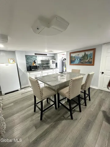 $2,500 | 6 Elliott Avenue, Schenectady, NY 12304